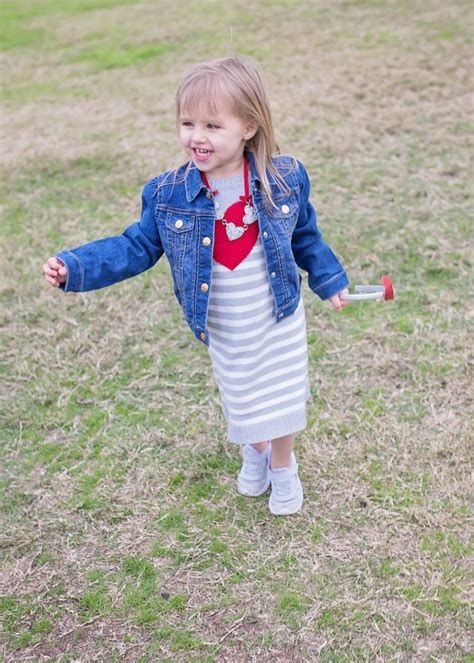 Gorgeous Valentine Day Outfits For Toddlers 15