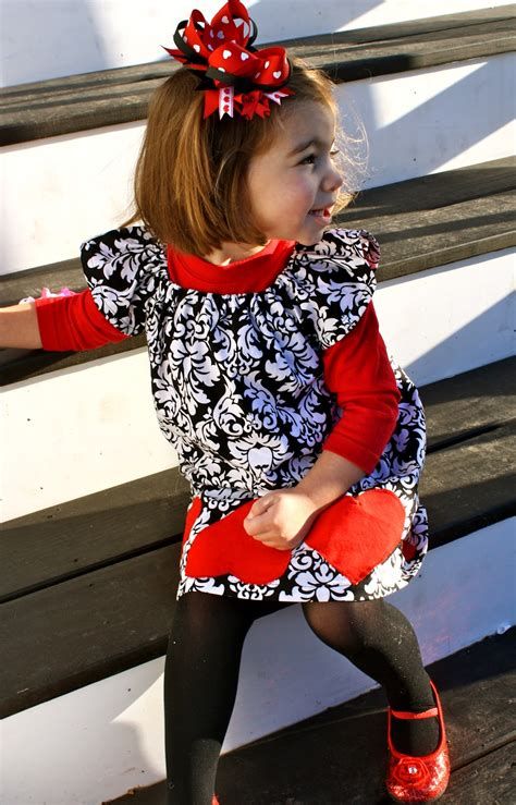 Gorgeous Valentine Day Outfits For Toddlers 43