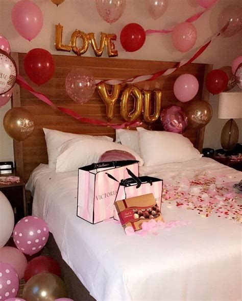 Gorgeous Valentines Room Decoration Ideas 37