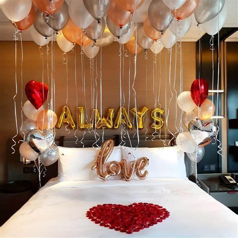 30+ Gorgeous Valentines Room Decoration Ideas - PinMomStuff