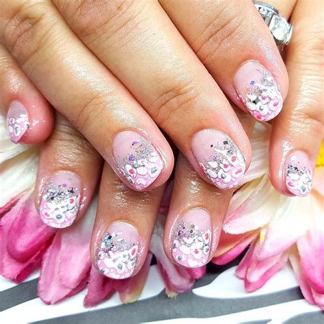 Inspiring Silver And Pink Nails 32