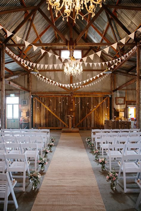 Modern Country Wedding Decoration Ideas Diy 25