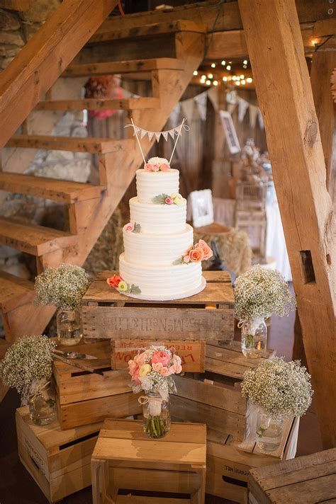 Modern Country Wedding Decoration Ideas Diy 39