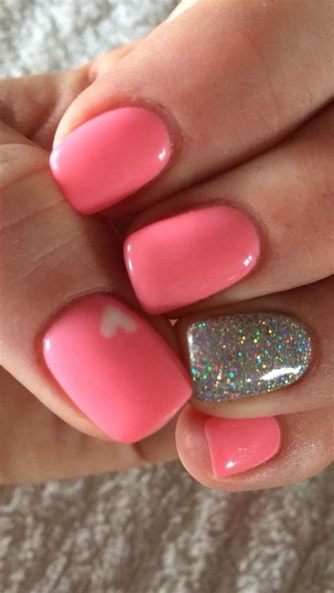 Perfect Cute Gel Nail Colors 44