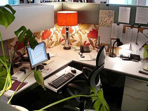 Stunning Thanksgiving Office Decorating Ideas 25