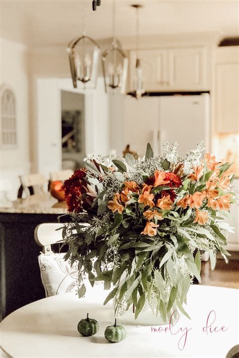 Stunning Thanksgiving Office Decorating Ideas 27