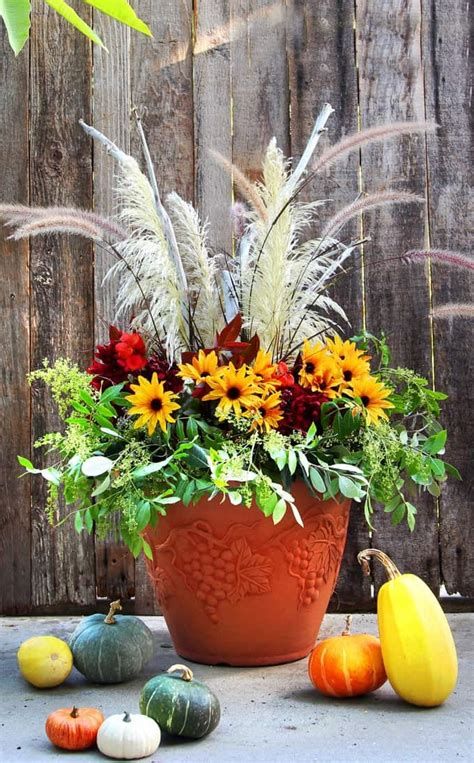 Stylish Diy Thanksgiving Decorations Ideas 27