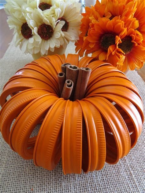 Stylish Diy Thanksgiving Decorations Ideas 33