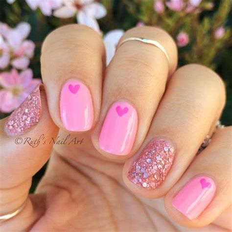 Totally Comfy Valentines Nail Designs Short Nails 03