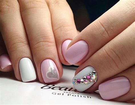 Totally Comfy Valentines Nail Designs Short Nails 21