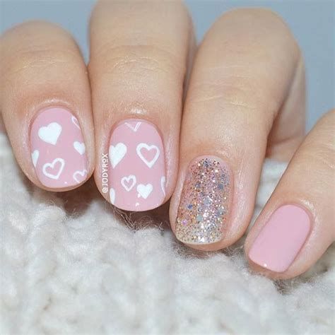 Totally Comfy Valentines Nail Designs Short Nails 45