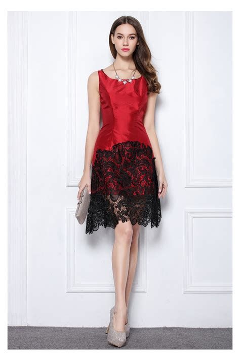 Totally Cute Red And Black Dress 32