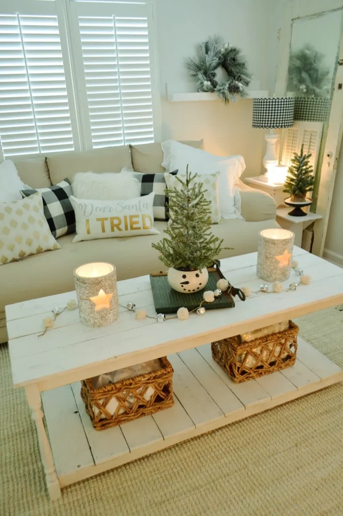 Numerous Ways To Fill Your Living Room With Scents Of Christmas 24