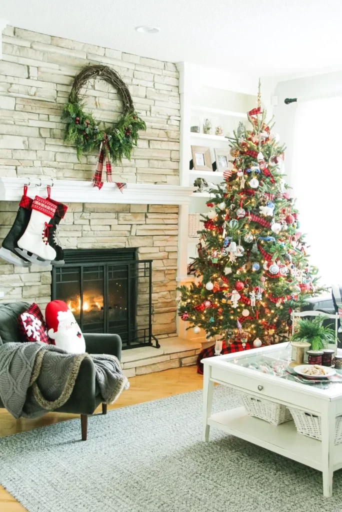 Numerous Ways To Fill Your Living Room With Scents Of Christmas 29