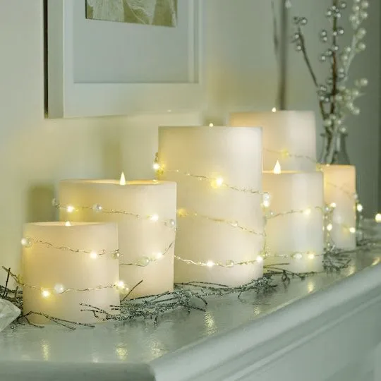 Numerous Ways To Fill Your Living Room With Scents Of Christmas 35