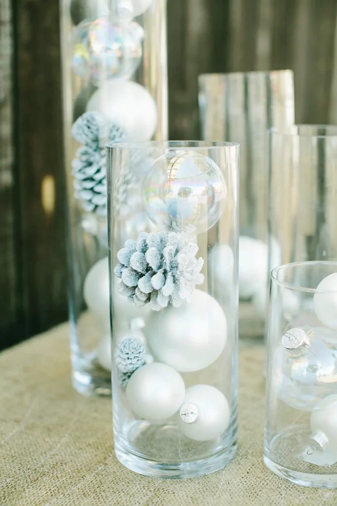 13 Easy Winter Wedding Centerpiece Ideas 14