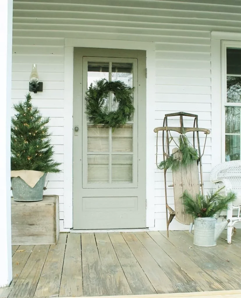 14 Ideas for Decorating Your Winter Home to Add the Personal Touch to Your Front Porch 14