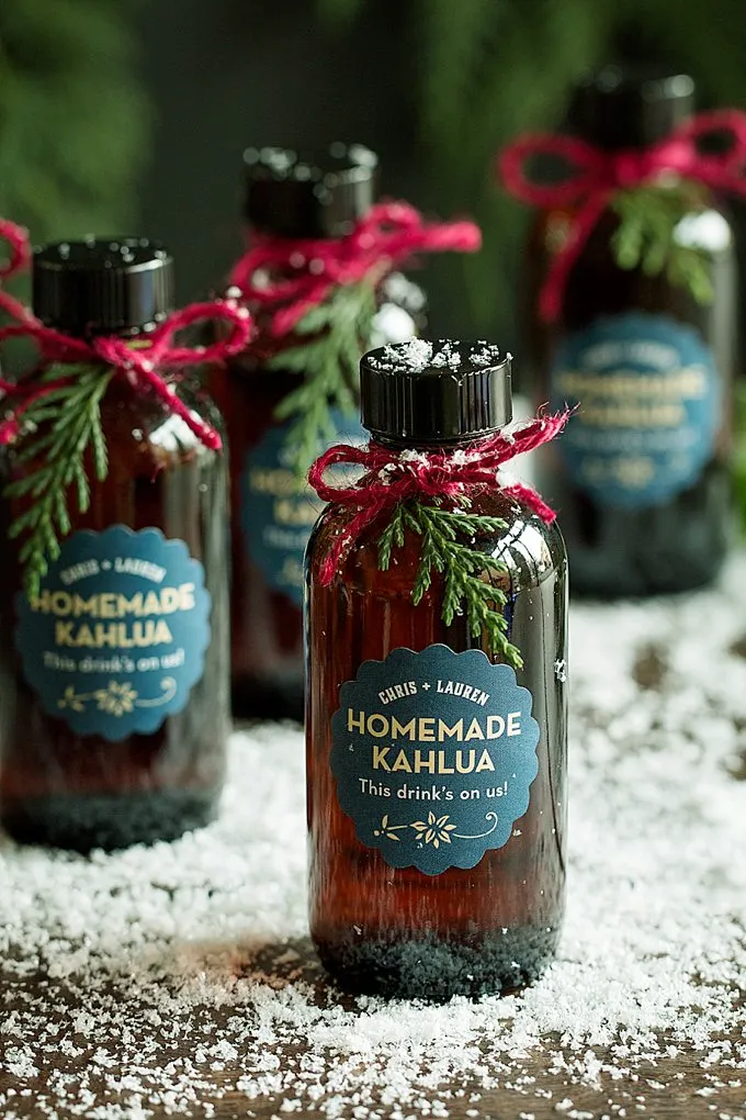 14 Unique but Elegant Winter Wedding Favor Ideas 10