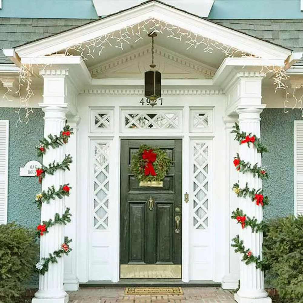 15 Decorating Ideas Your Front Door For the Holidays 10