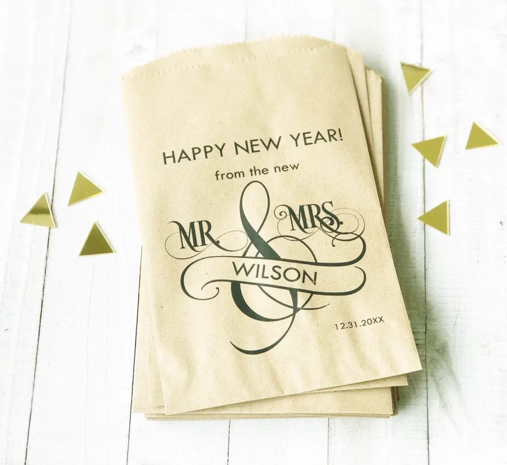 15 New Years Wedding Favors Ideas 06