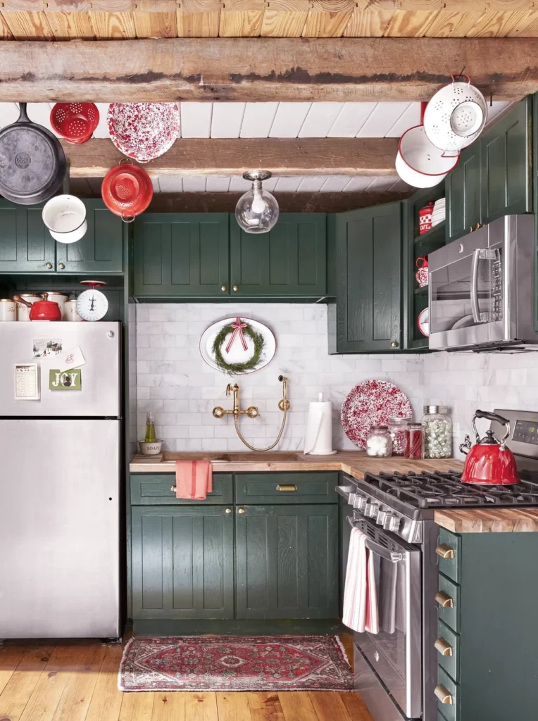 15 Kitchen Paint Colors Ideas For Rustic Kitchens 11