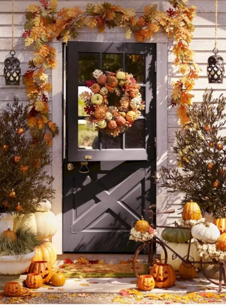9 Awesome and Impressing Fall Front Door Decor Ideas 6